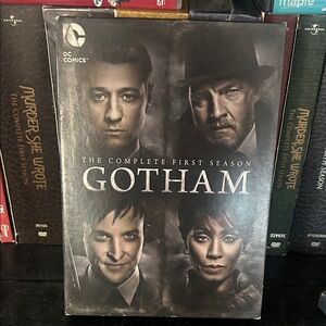 DC Comics Gotham Season One DVD